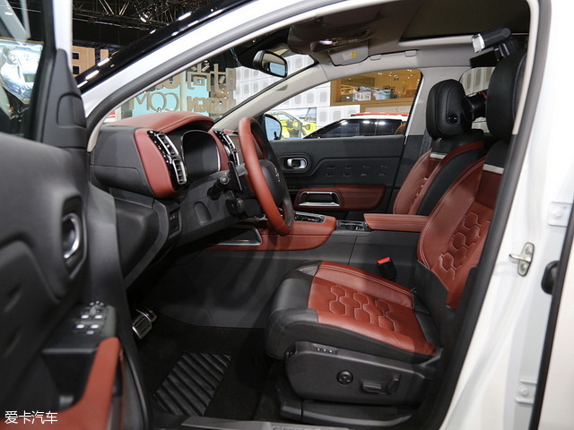 东风雪铁龙2017款雪铁龙C5 Aircross