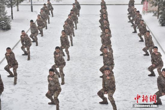 ͼս½ĳùٱѩниѵ<a target='_blank'  data-cke-saved-href='http://www.chinanews.com/' href='http://www.chinanews.com/' _fcksavedurl='http://www.chinanews.com/'></table></a>  
