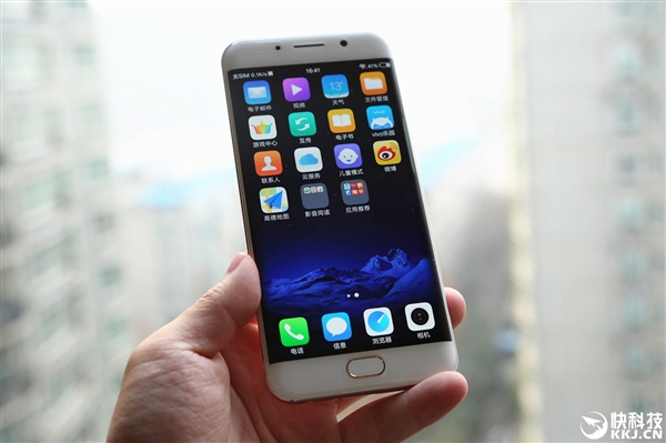 ������ǿ��������vivo Xplay6�°潵�٣�3998Ԫ